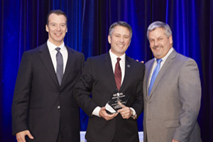 From left: Dr. Robert David, Chair, Canadian Chiropractic Association (CCA); Dr. Pierre Côté, CCA Public Service Award recipient, Canada Research Chair in Disability Prevention and Rehabilitation, UOIT; Dr. John Corrigan, Past Chair, CCA (Toronto, Ontario, November 21, 2014).